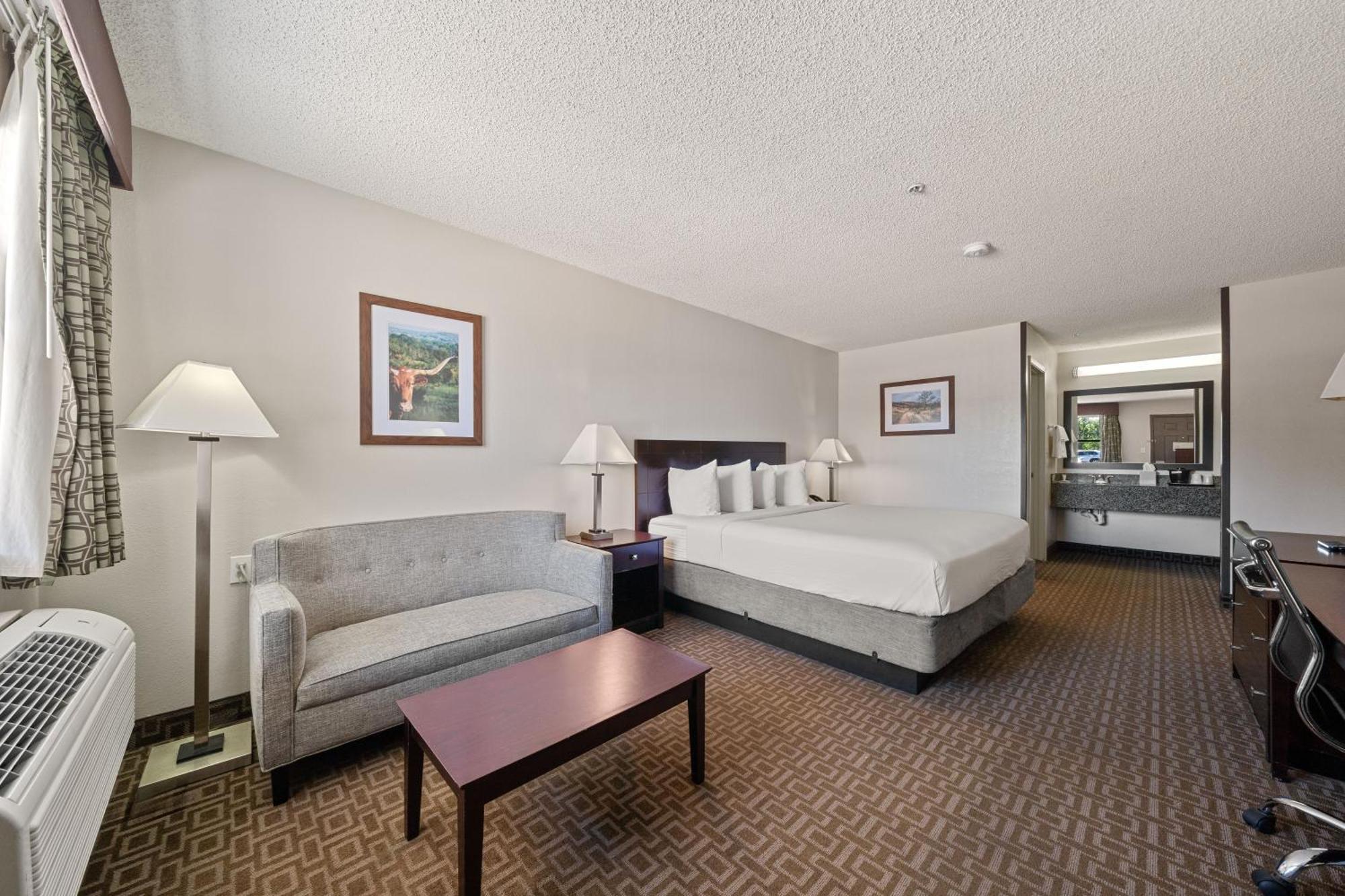 Days Inn By Wyndham Round Rock Exterior photo